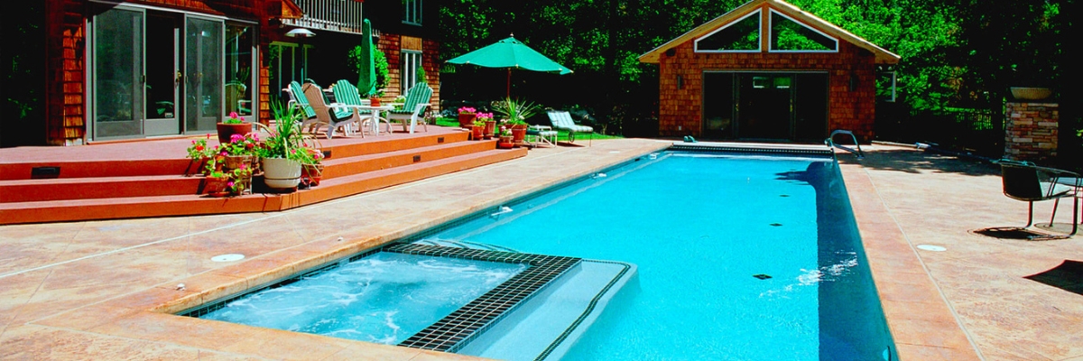 Is It Better to Have an Above-Ground Pool or an In-Ground Pool?